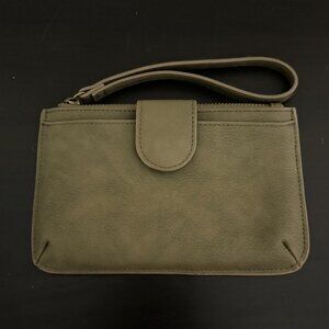 Universal Thread Wristlet / Wallet - Green EUC